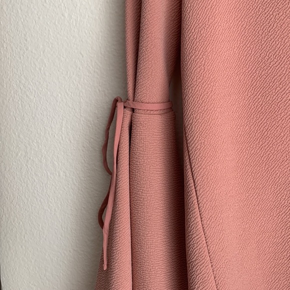 EXPRESS pink wide, long sleeve blouse with strings to adjust on sleeves - Picture 2 of 3